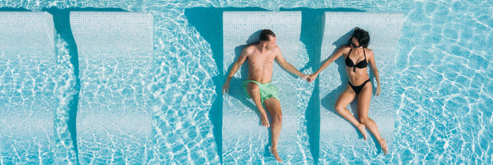 Heraklion Crete Airport Taxi to Enorme Lifestyle Beach Resort Hotel in Amoudara