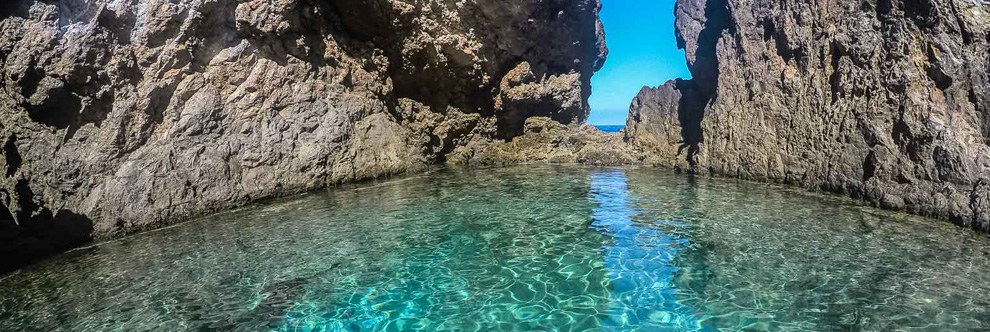 Heraklion Crete Airport Taxi to Bella Vista Bali Hotel in Bali