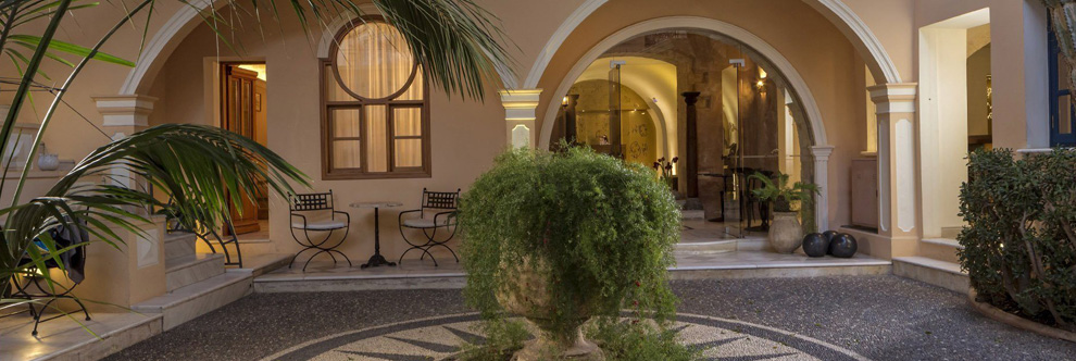 Heraklion Crete Airport Taxi to Casa Delfino Hotel in Chania
