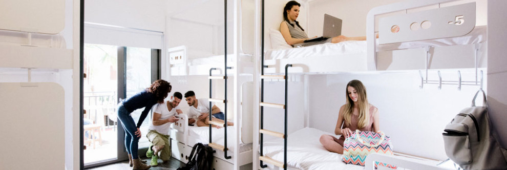 Heraklion Crete Airport Taxi to Cocoon City Hostel in Chania