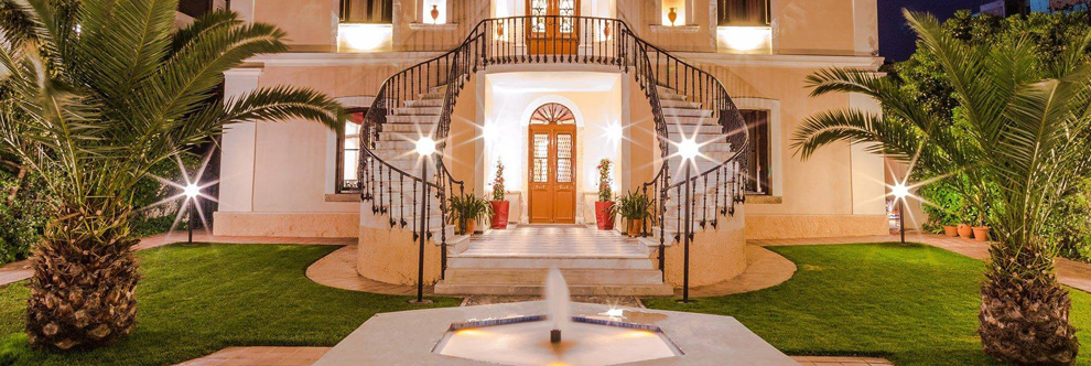 Heraklion Crete Airport Taxi to Halepa Boutique Hotel in Chania