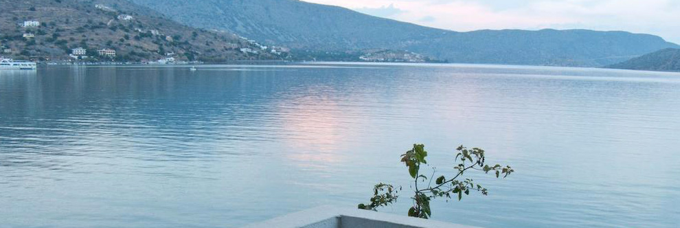 Heraklion Crete Airport Taxi to Dolphin Apartments in Elounda
