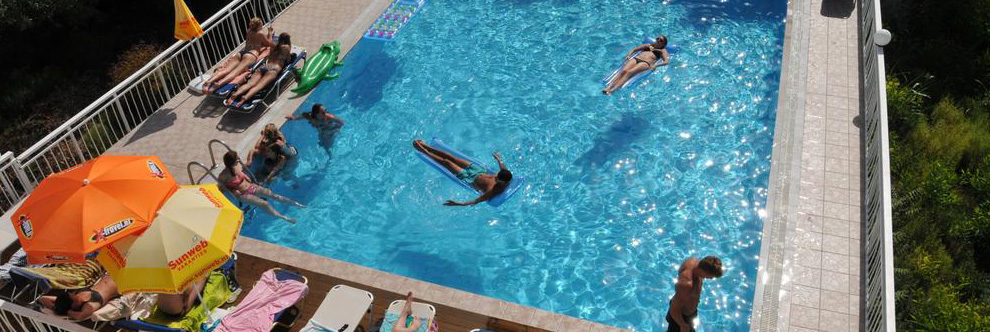 Heraklion Crete Airport Taxi to Acropolis Apartments in Hersonissos