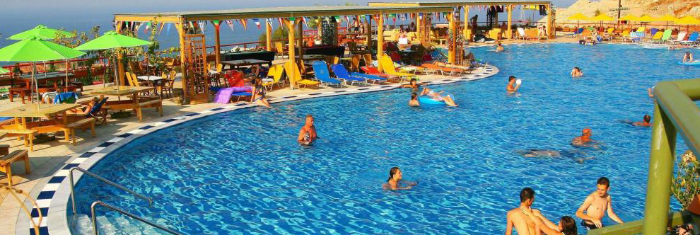 Heraklion Crete Airport Taxi to Aqua Sun Village Water Park Hotel in Hersonissos