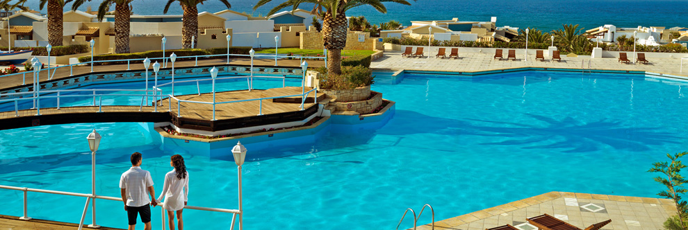 Heraklion Crete Airport Taxi to Knossos Royal Beach Resort Hotel in Hersonissos