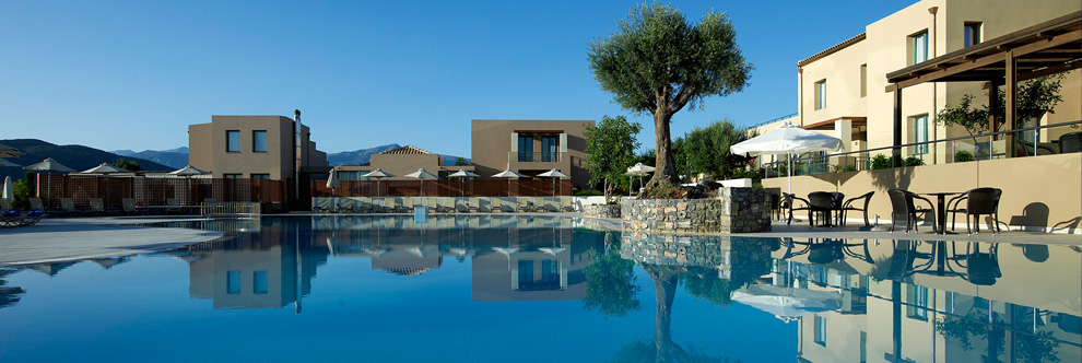 Heraklion Crete Airport Taxi to Village Heights Hotel in Hersonissos