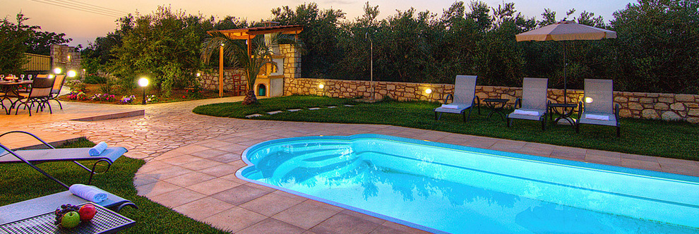 Heraklion Crete Airport Taxi to Green Paradise Villa in Panormo