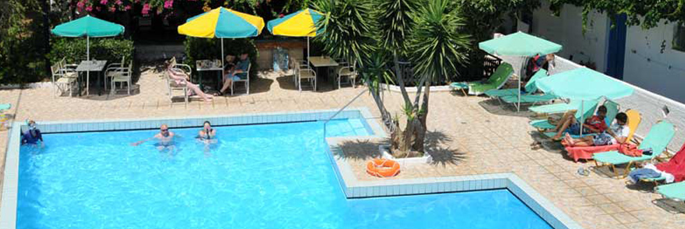 Heraklion Crete Airport Taxi to Costas and Chrysoula Apartments Hotel in Plakias