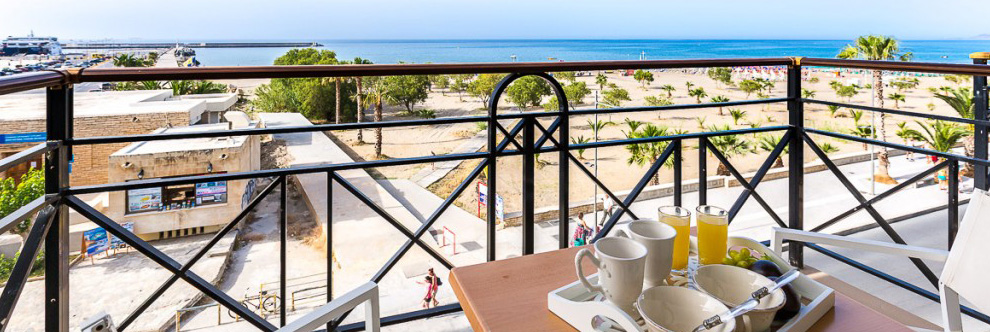 Heraklion Crete Airport Taxi to Aqua Marina Hotel in Rethymnon