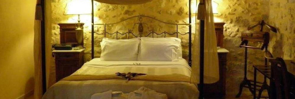 Heraklion Crete Airport Taxi to Palazzino di Corina Hotel in Rethymnon
