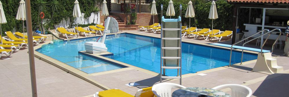 Heraklion Crete Airport Taxi to Amazones Villas in Stalis